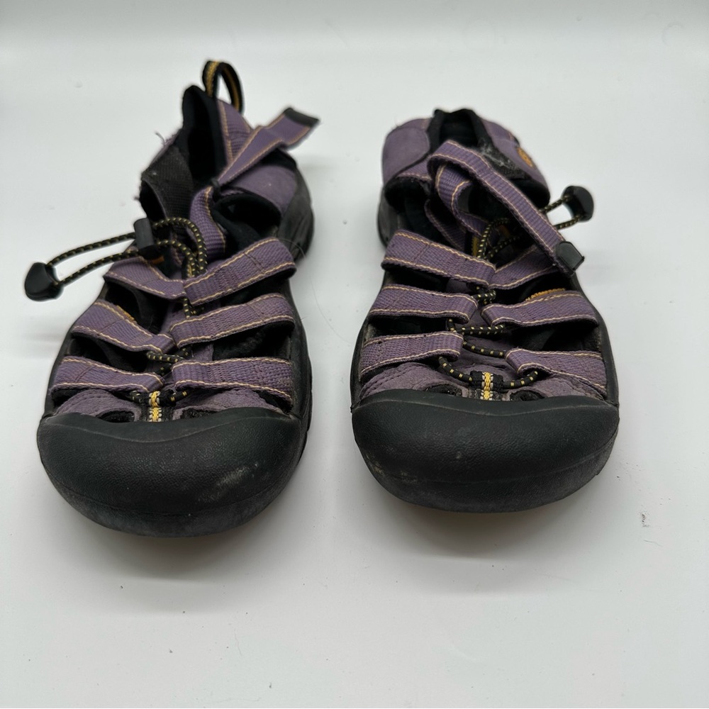 Keen Purple/Black Closed Toe Strappy Hiking Sandals